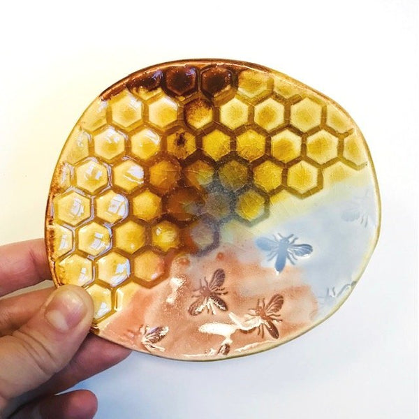 Small Plates - Honeycomb + Bee